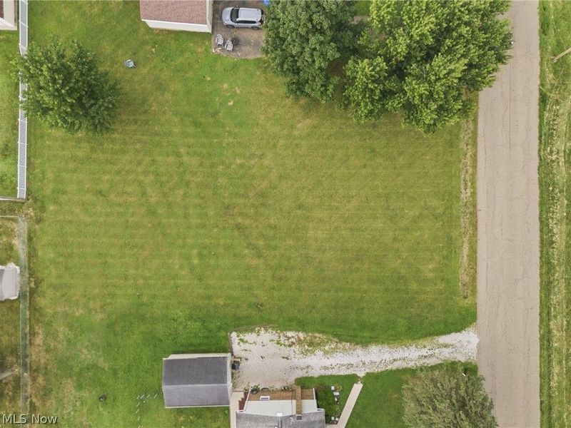Boettler Street NE, Canton, OH 44721 Photo 6
