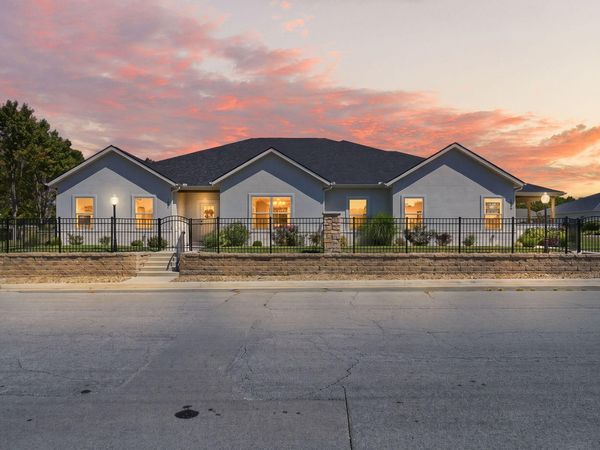 1908/1910 Buena Vista Avenue , Carthage, MO 64836