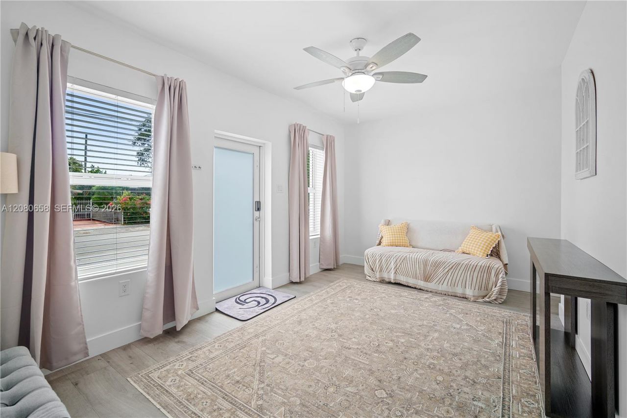 836 NW 33rd Ave , Unit A, Miami, FL 33125 Photo