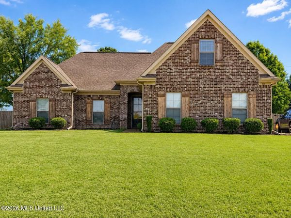 308 Garrison Drive, Senatobia, MS 38668