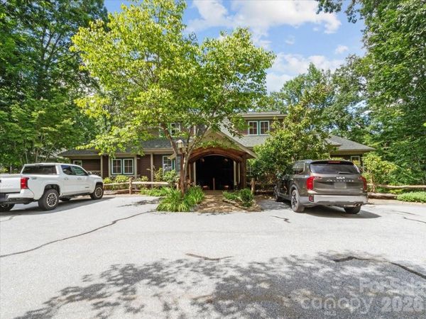 250 Creekside Way , Unit C202, Burnsville, NC 28714