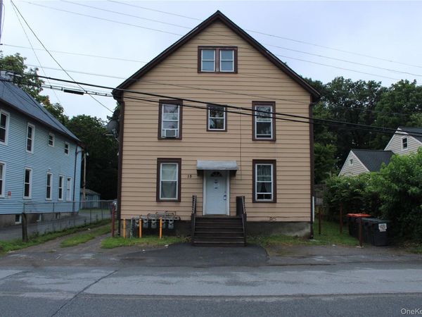15 Seitz Terrace, Unit 2N, Poughkeepsie, NY 12603