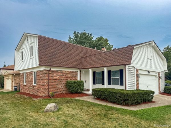 2863 Continental Drive, Troy, Mi 48083