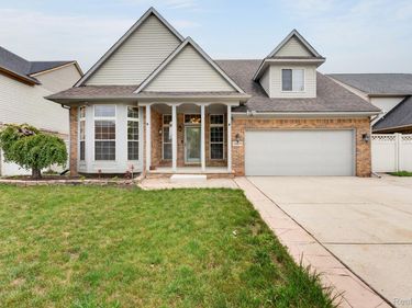 24879 Emily Drive, Brownstown Township, Mi 48183