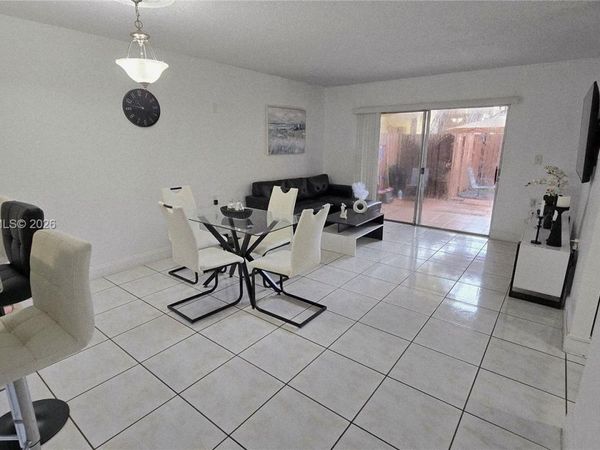 11259 SW 88th St, Unit 104H, Miami, FL 33176