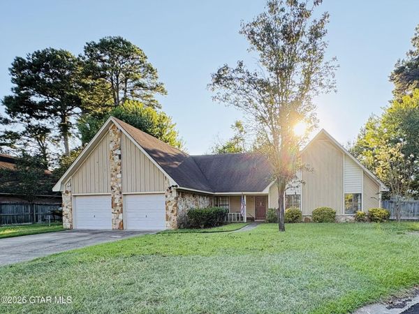 51 Maid Marion Circle, Columbus, MS 39705