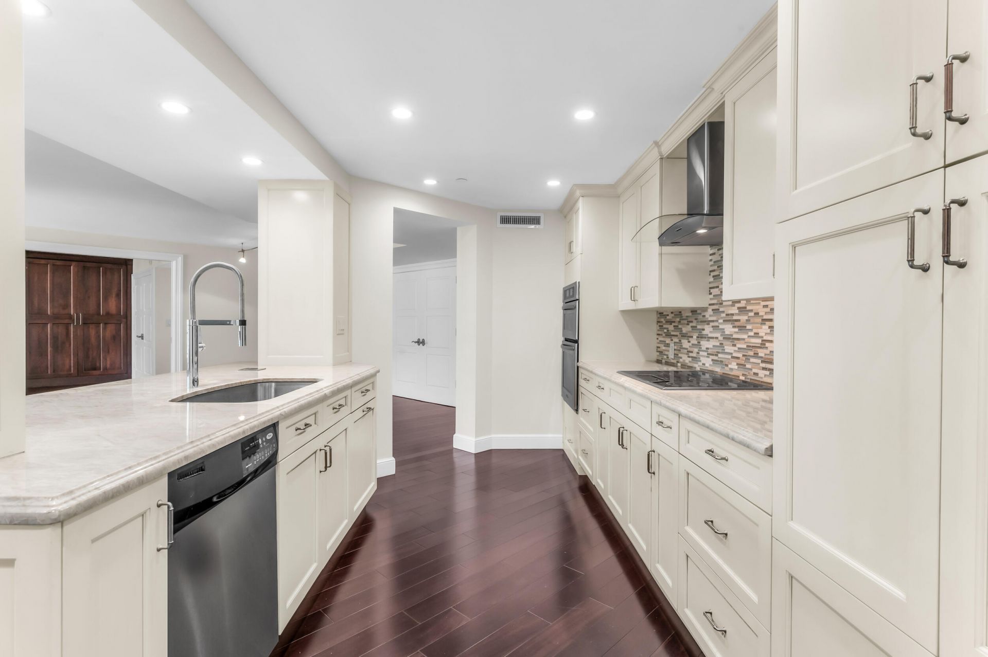 100 SE 5th Avenue, Unit 202, Boca Raton, FL 33432 Photo