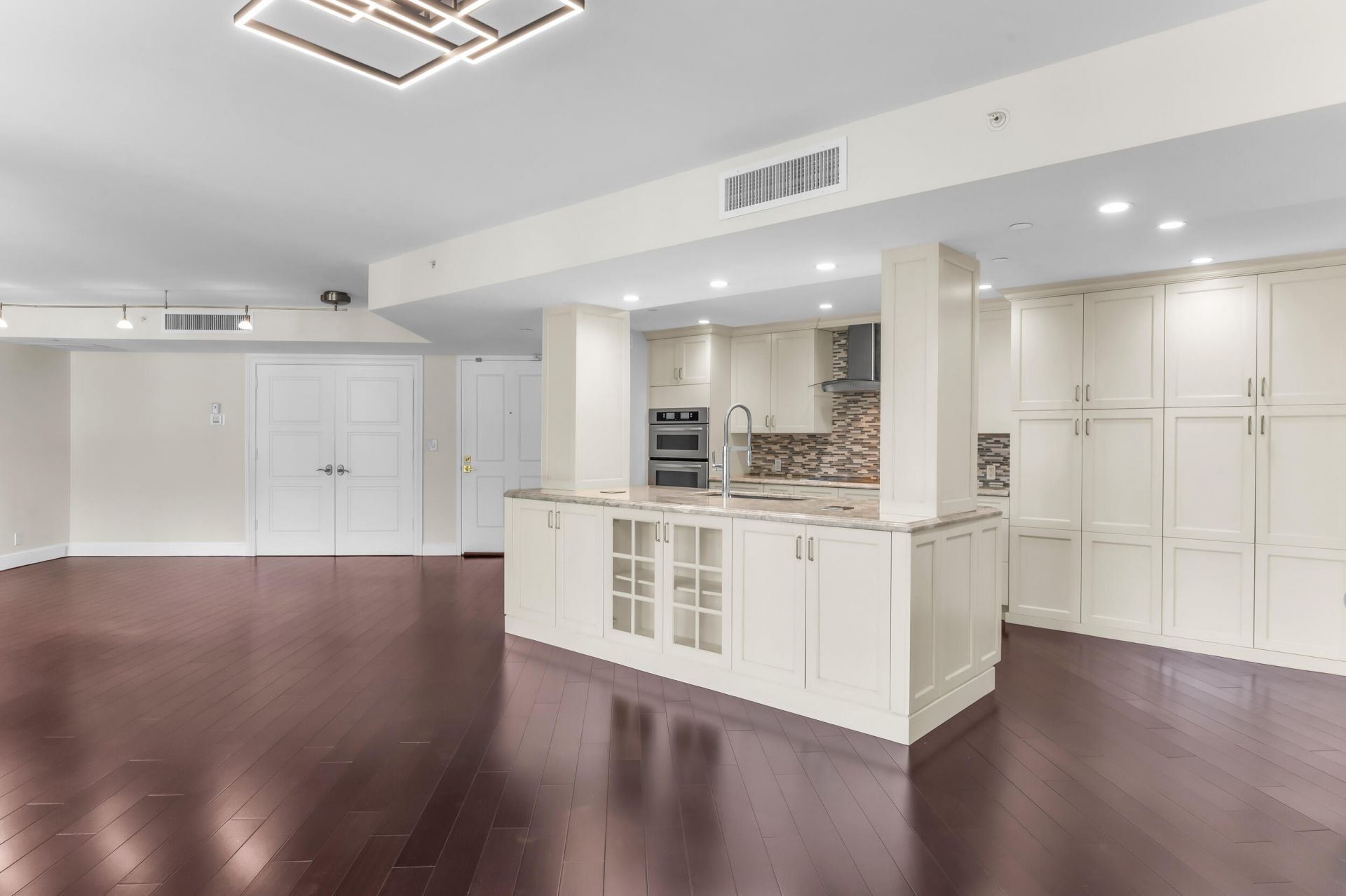100 SE 5th Avenue, Unit 202, Boca Raton, FL 33432 Photo