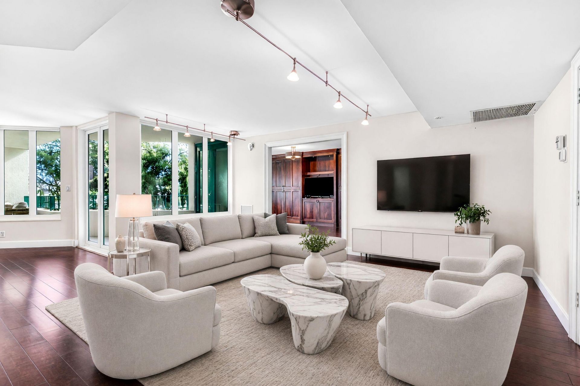 100 SE 5th Avenue, Unit 202, Boca Raton, FL 33432 Photo