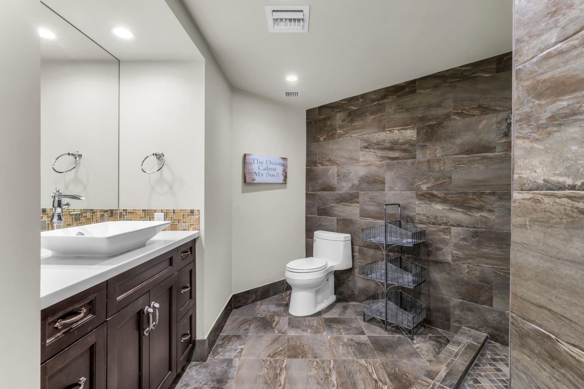 100 SE 5th Avenue, Unit 202, Boca Raton, FL 33432 Photo