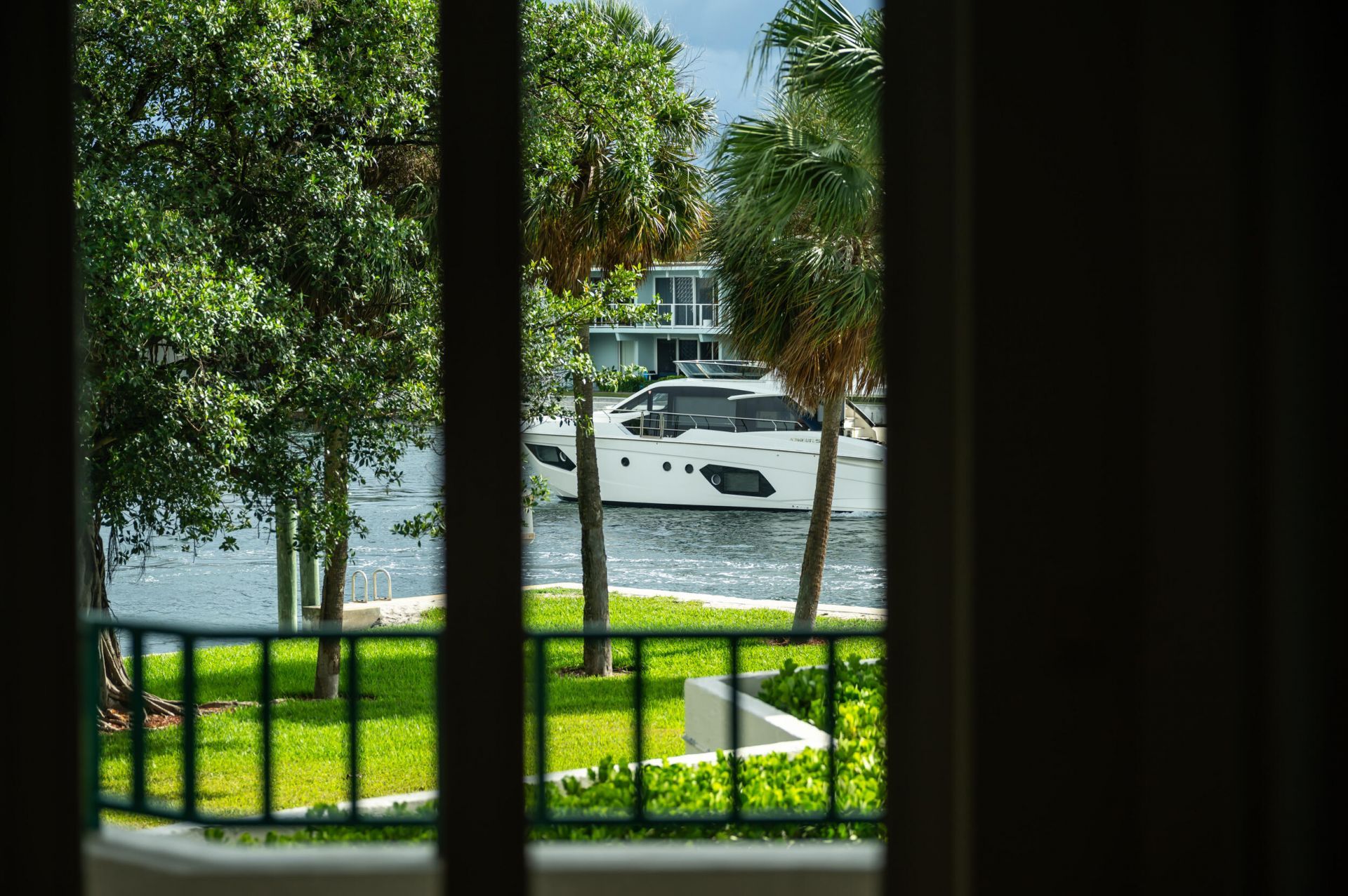 100 SE 5th Avenue, Unit 202, Boca Raton, FL 33432 Photo