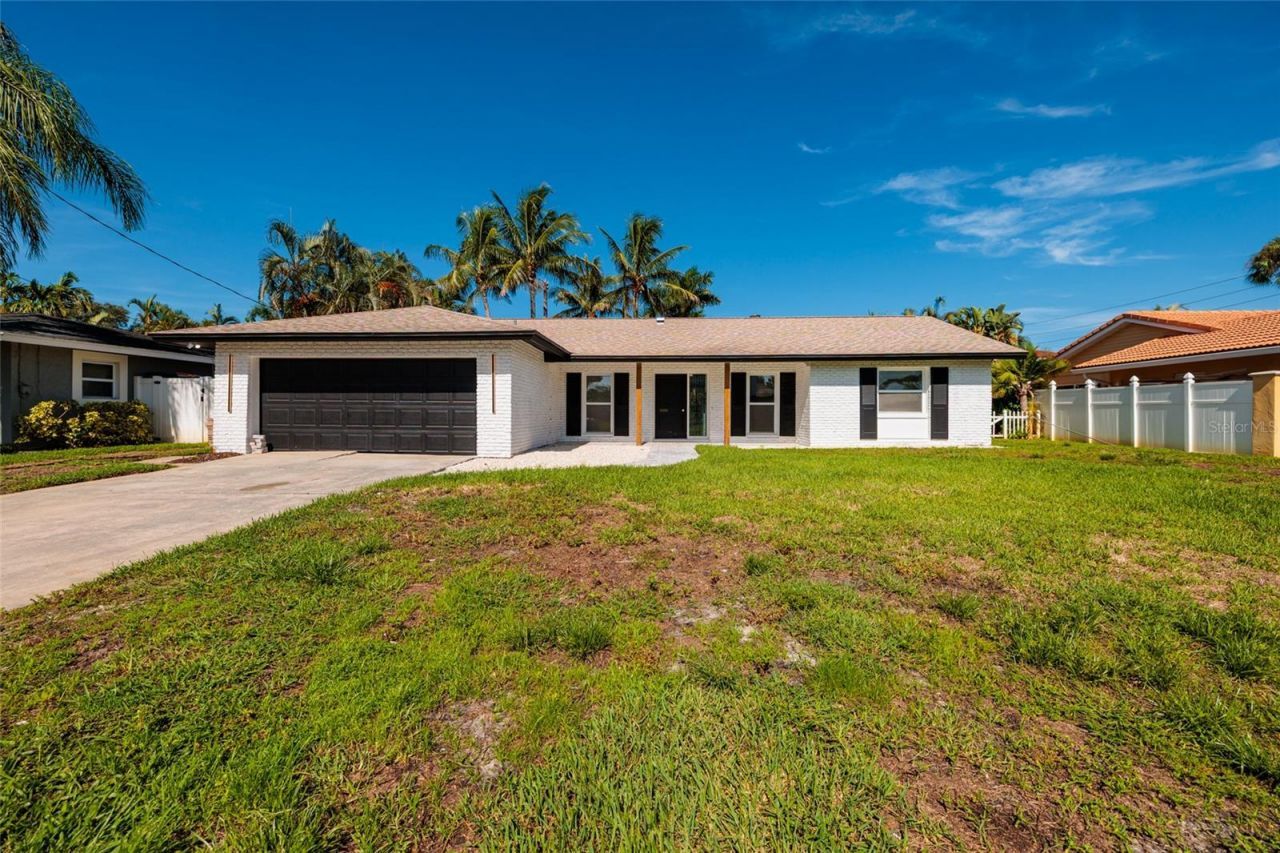 3960 13th Way Ne, Saint Petersburg, FL 33703 Photo