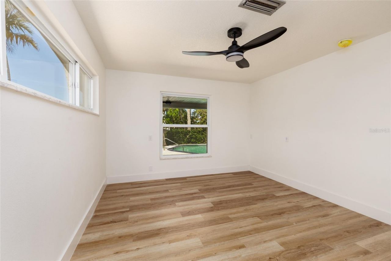 3960 13th Way Ne, Saint Petersburg, FL 33703 Photo