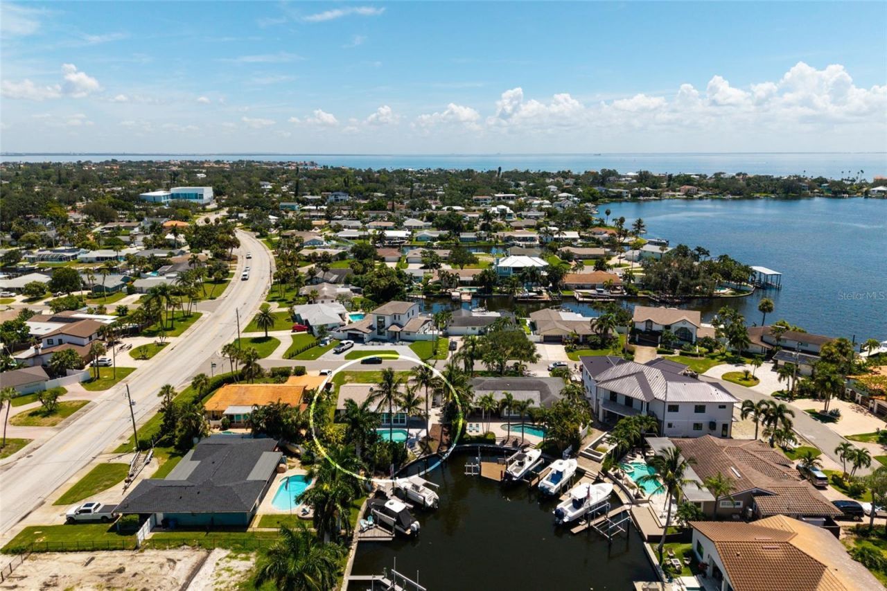 3960 13th Way Ne, Saint Petersburg, FL 33703 Photo