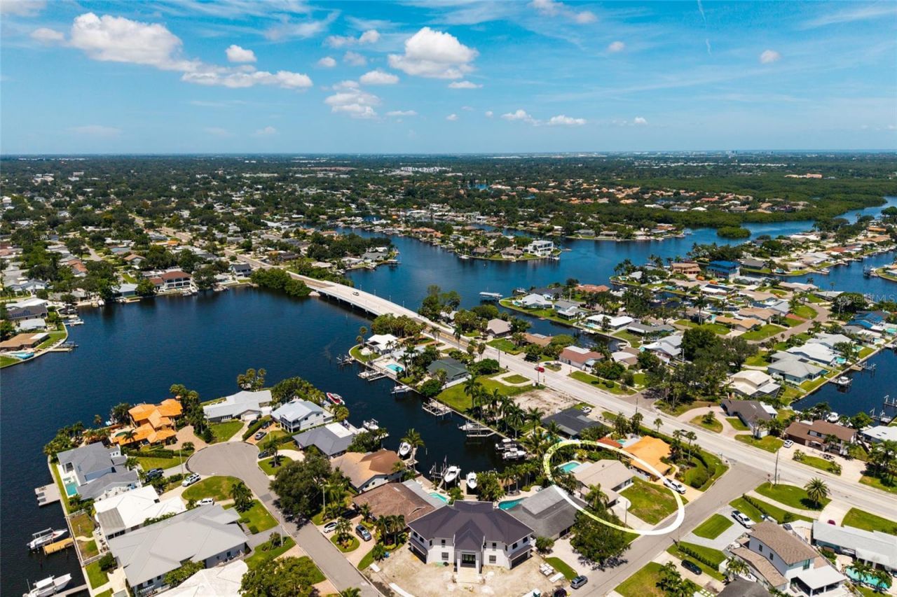 3960 13th Way Ne, Saint Petersburg, FL 33703 Photo