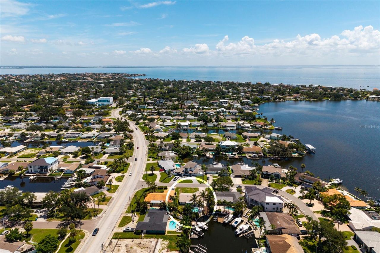3960 13th Way Ne, Saint Petersburg, FL 33703 Photo