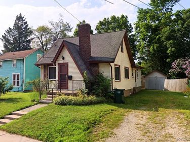 1520 E Oakland Avenue , Lansing, Mi 48906