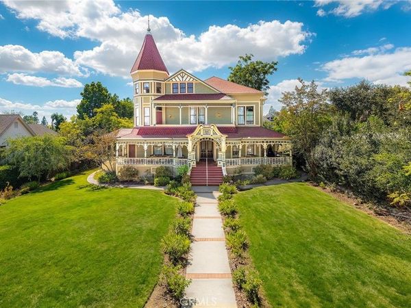 225 N Lima, Sierra Madre, CA 91024