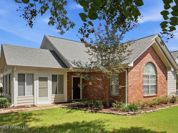 1114 Gerrits Landing, Brandon, MS 39047