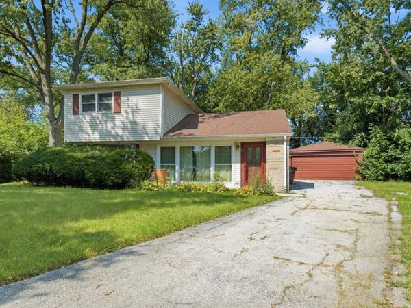 8 Mantua Court, Park Forest, IL 60466