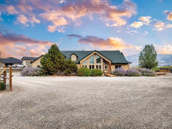 9225 N Highway 52, Horseshoe Bend, ID 83629