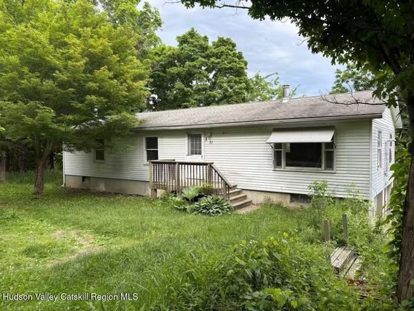 71 Cole Lane, West Coxsackie, NY 12192