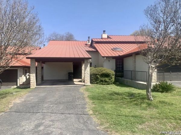 195 Gallagher Dr, Unit 18, Canyon Lake, TX 78133