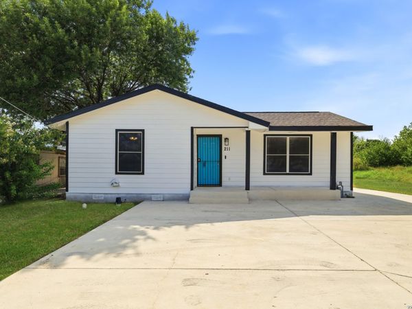 211 ESMERALDA DR, San Antonio, TX 78228
