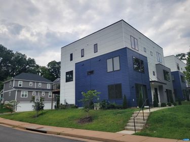 987 5TH ST SW, Charlottesville, VA 22902