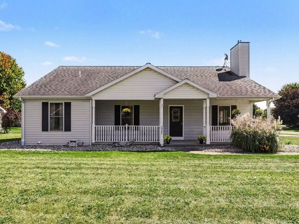 3987 Michelle Drive, St. Joseph, MI 49085