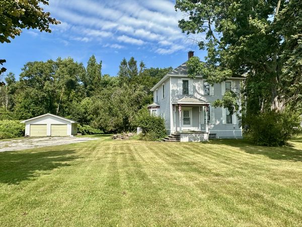 140 W Parkdale Avenue, Manistee, MI 49660