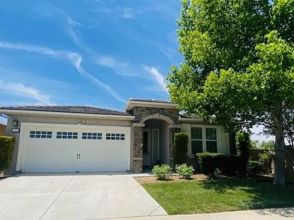 6116 Prague Place, Bakersfield, CA 93306