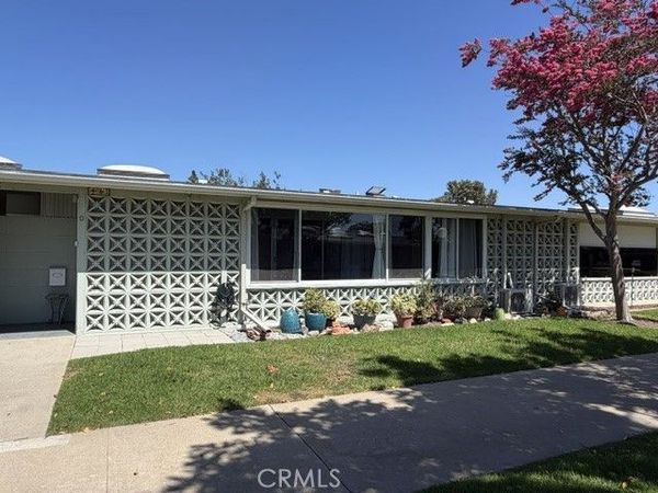 1241 Knollwood Road, Unit 46-D, Seal Beach, CA 90740