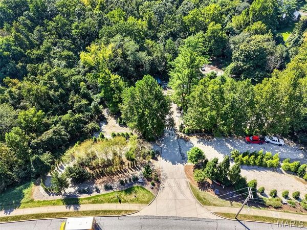 16450 Clayton Road , Wildwood, MO 63011