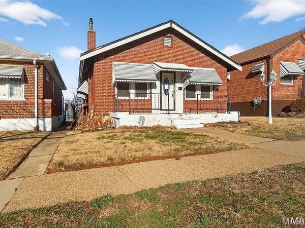 5947 Summit Place, St Louis, MO 63147