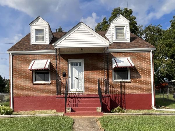 1251 Thomas AVE NW, Roanoke, VA 24017