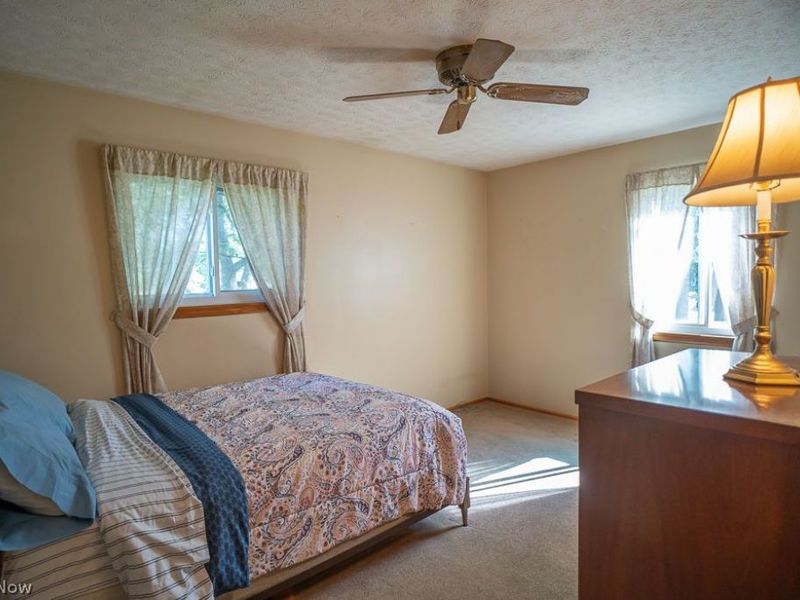 564 Neptune Drive, Uniontown, OH 44685 Photo 18