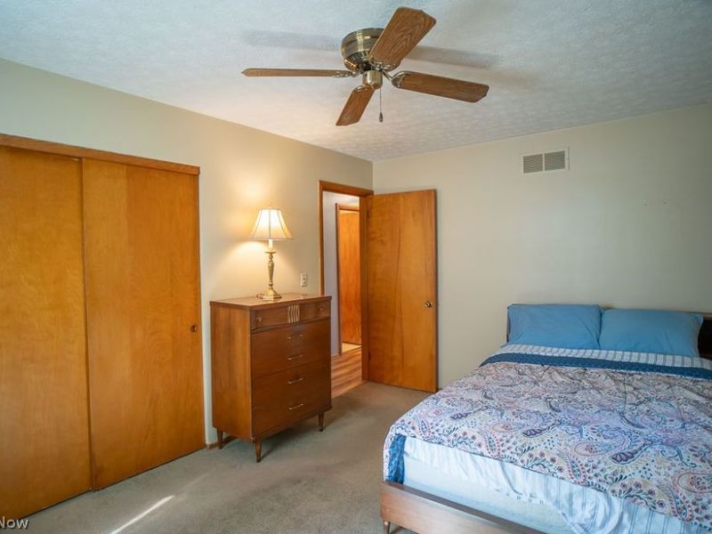 564 Neptune Drive, Uniontown, OH 44685 Photo 19