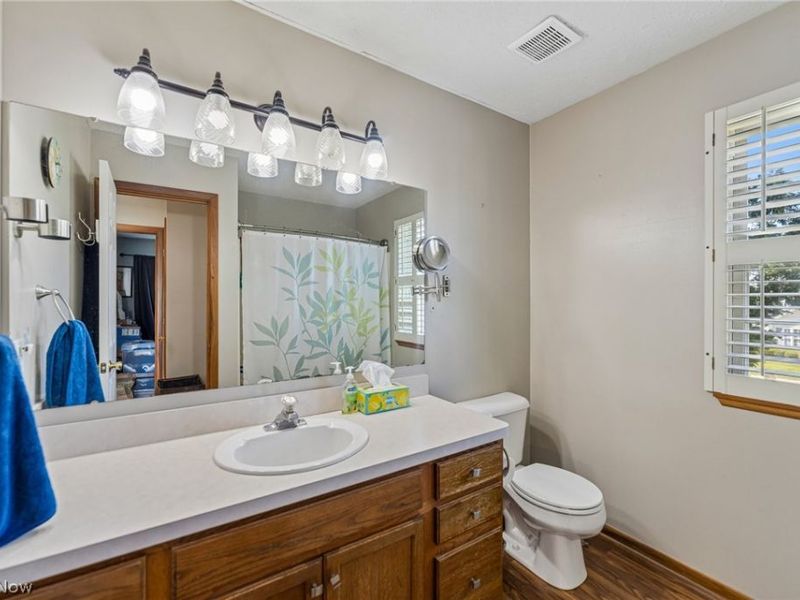 15100 Timber Ridge Drive , Middlefield, OH 44062 Photo 24