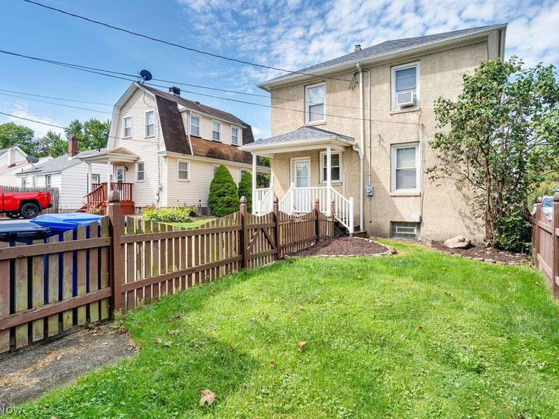 419 Hayes Avenue, Mc Donald, OH 44437 Photo 11