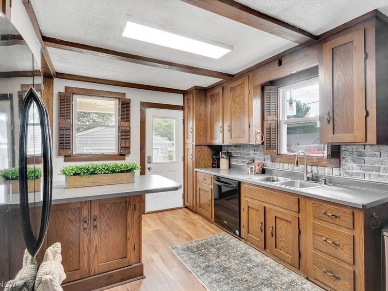 419 Hayes Avenue, Mc Donald, OH 44437 Photo 16