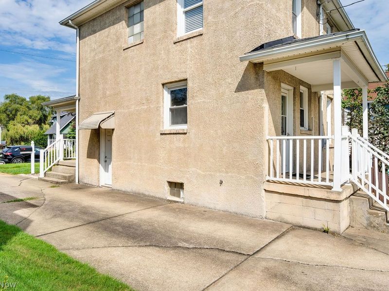 419 Hayes Avenue, Mc Donald, OH 44437 Photo 7