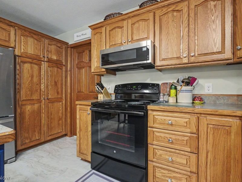 2995 Heron Drive, Mogadore, OH 44260 Photo 17