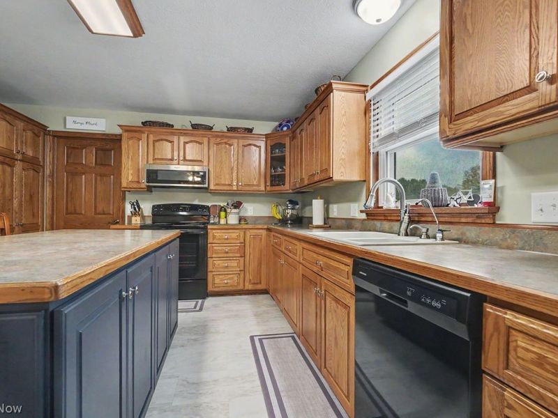 2995 Heron Drive, Mogadore, OH 44260 Photo 20