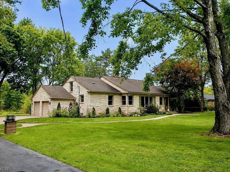 4030 Som Center Road, Moreland Hills, OH 44022 Photo 2