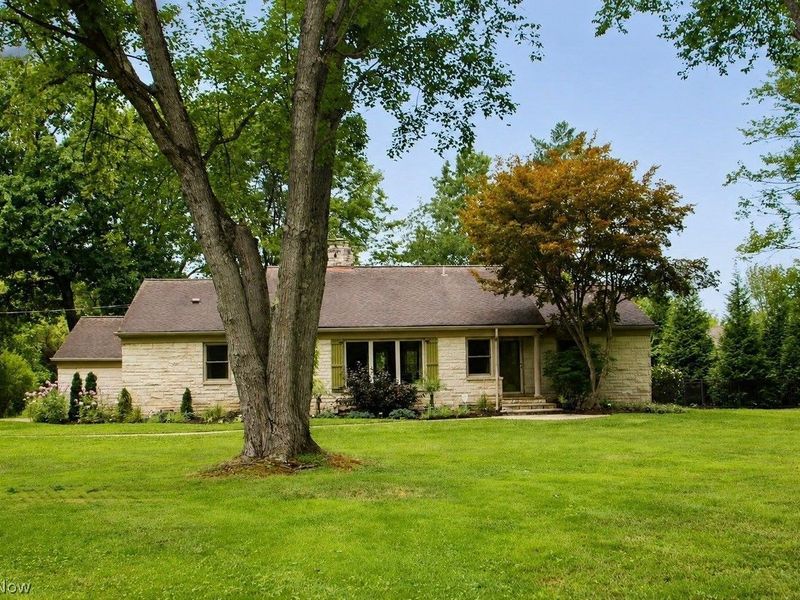 4030 Som Center Road, Moreland Hills, OH 44022 Photo 3