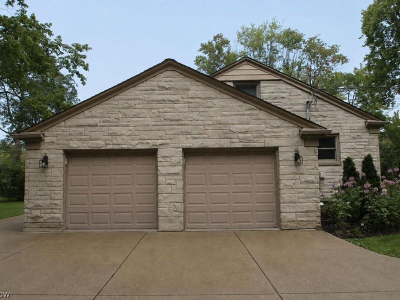 4030 Som Center Road, Moreland Hills, OH 44022 Photo 5