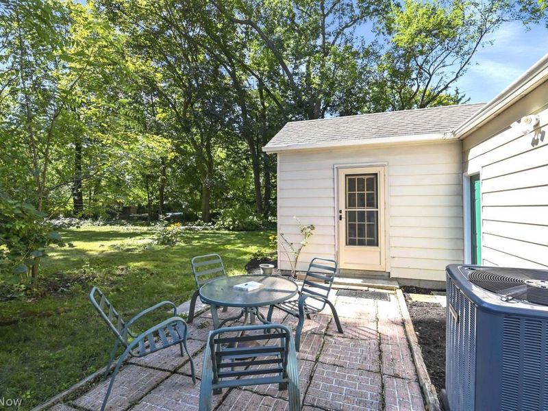 21735 Mastick Road, Fairview Park, OH 44126 Photo 9