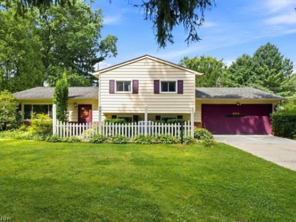 8210 S Bedford Road , Macedonia, OH 44056