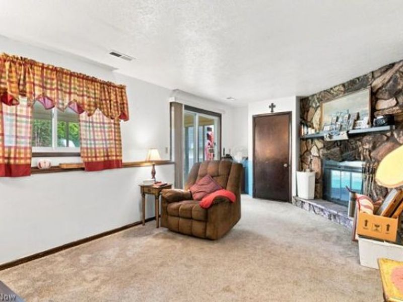 8210 S Bedford Road, Macedonia, OH 44056 Photo 14